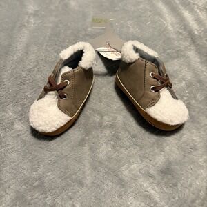 Target Sz 9-12M Toddler's Gray/Brown Fleece Shoe Booties